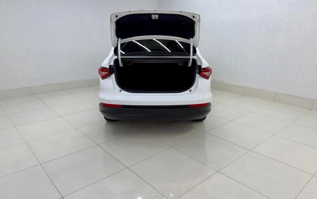 imagem-https://www.socarrao.com.br/sc-vehicle-images-prod/3470143/1787846754744-8421851_10_B_9779051507.jpeg