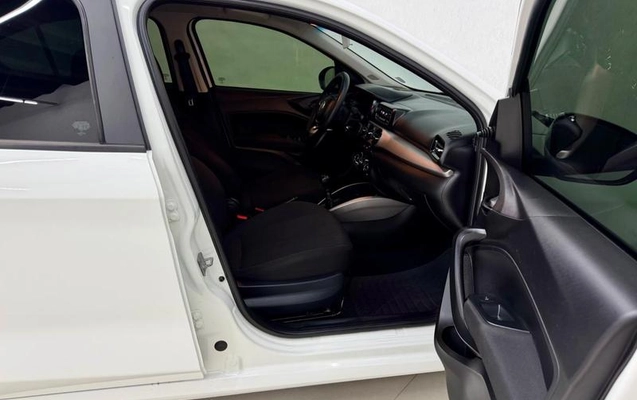 imagem-https://www.socarrao.com.br/sc-vehicle-images-prod/3470143/1787846754757-8421851_17_B_8395dc0151.jpeg