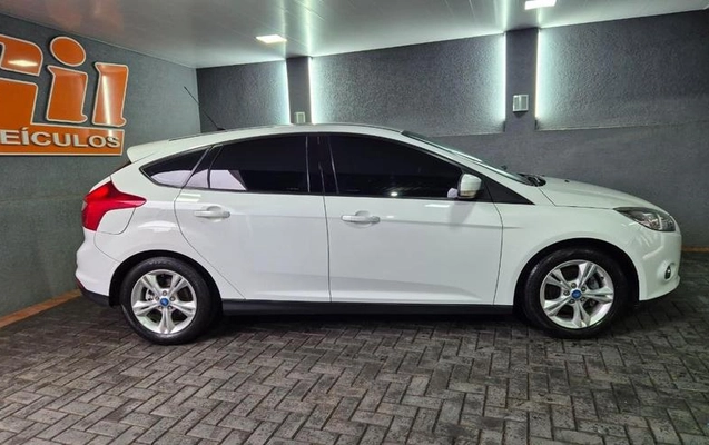 imagem-https://www.socarrao.com.br/sc-vehicle-images-prod/3470146/1787837814884-8247979_1_B_ed7ec53701.jpeg