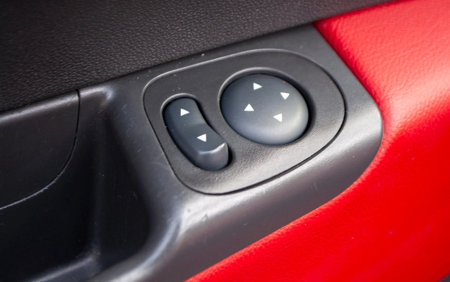 imagem-https://www.socarrao.com.br/sc-vehicle-images-prod/3470200/1787837971538-767bd0f71d6142a1a38130d739b3320a_1787837291958.jpg
