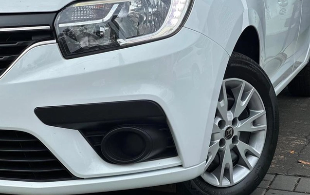 imagem-https://www.socarrao.com.br/sc-vehicle-images-prod/3470410/1789246825628-8408467_13_B_c68b2d63cc.jpeg