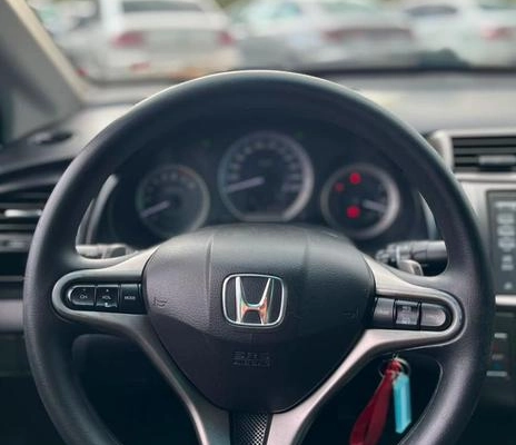 imagem-https://www.socarrao.com.br/sc-vehicle-images-prod/3470701/1790017281785-8419194_1_B_c78b588abc.jpeg
