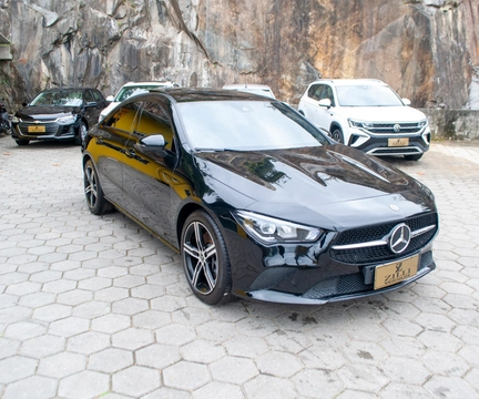 Mercedes-Benz CLA-250 2.0 16V TB Aut. 2023 Preto — foto 1 de 3