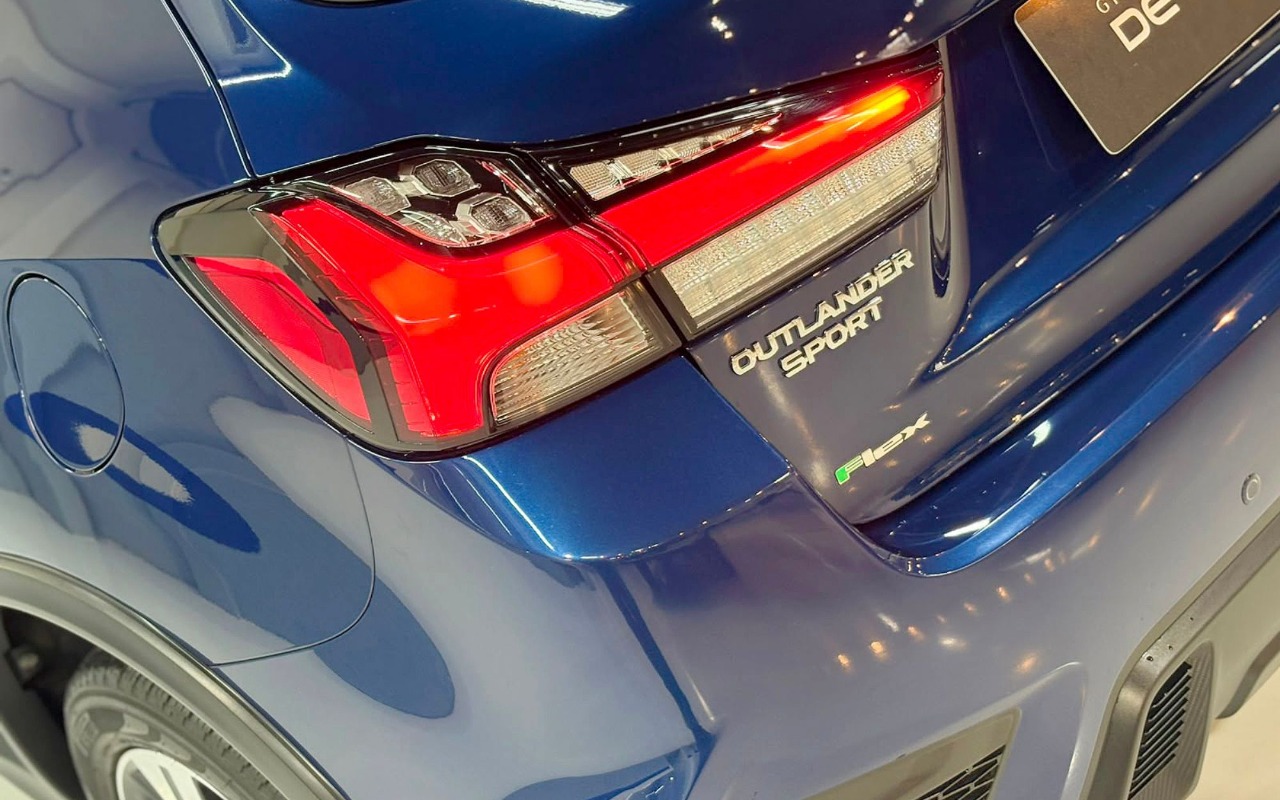 imagem-https://www.socarrao.com.br/sc-vehicle-images-prod/3471275/1787840700634-T1VUTEFOREVSIEhQRSAyLjAgLSAyMDIyIC0gQVpVTCAtIFJISTdEMTQgKDExKS5qcGc.jpg