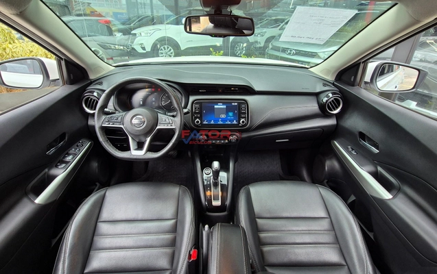 imagem-https://www.socarrao.com.br/sc-vehicle-images-prod/3471282/1787840714997-8bb156e13f174b1bbde02bba409f381b_1787839800135.jpg