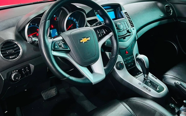 imagem-https://www.socarrao.com.br/sc-vehicle-images-prod/3471366/1787841129892-8150b990-4910-4662-a850-c00fd94d4740.jpg