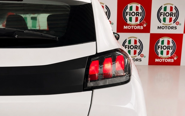 imagem-https://www.socarrao.com.br/sc-vehicle-images-prod/3471374/1787841162758-e14a9889-1117-48ec-97c8-eb9134b23a5d.jpg