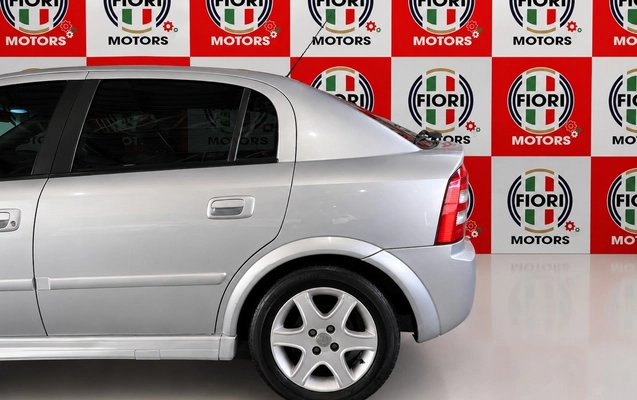 imagem-https://www.socarrao.com.br/sc-vehicle-images-prod/3471379/1787841207366-e27aa2a8-6bef-4380-b796-652582e360f7.jpg
