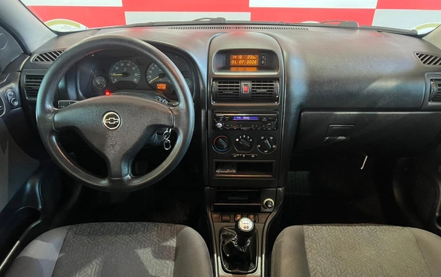 imagem-https://www.socarrao.com.br/sc-vehicle-images-prod/3471379/1787841207370-bb208d3e-52c0-4427-9303-9964c918d145.jpg