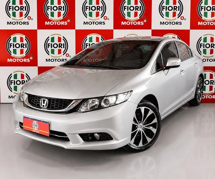 Honda Civic 2015 Prata — foto 1 de 3