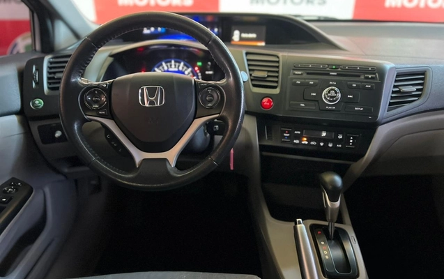 imagem-https://www.socarrao.com.br/sc-vehicle-images-prod/3471387/1787841219965-d264eab5-82c9-4f32-aff1-170ca5c8f724.jpg