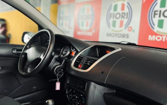 imagem-https://www.socarrao.com.br/sc-vehicle-images-prod/3471409/1787841282996-f6809432-3f71-4287-baec-a589ff1ba0d1.jpg