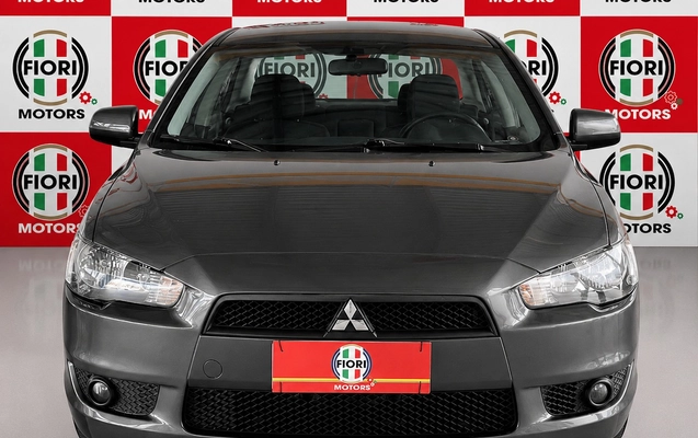 imagem-https://www.socarrao.com.br/sc-vehicle-images-prod/3471410/1787841284078-78f34332-de9e-48b0-91da-28897f4de5db.jpg
