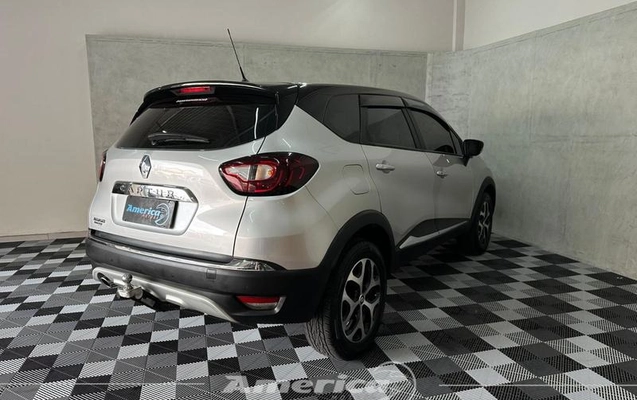 imagem-https://www.socarrao.com.br/sc-vehicle-images-prod/3471707/1789137766351-8419053_16_B_be0763648c.jpeg
