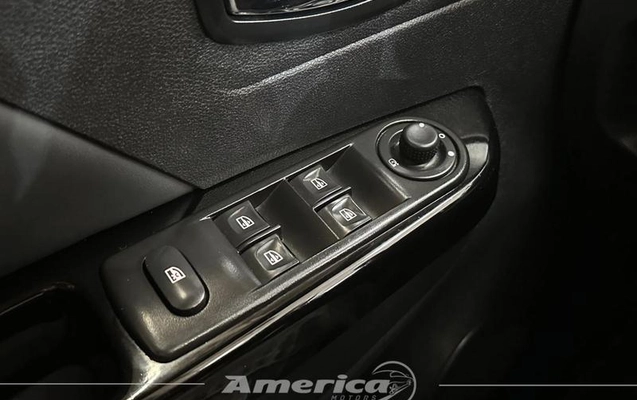 imagem-https://www.socarrao.com.br/sc-vehicle-images-prod/3471707/1789137766366-8419053_3_B_e0397d769a.jpeg