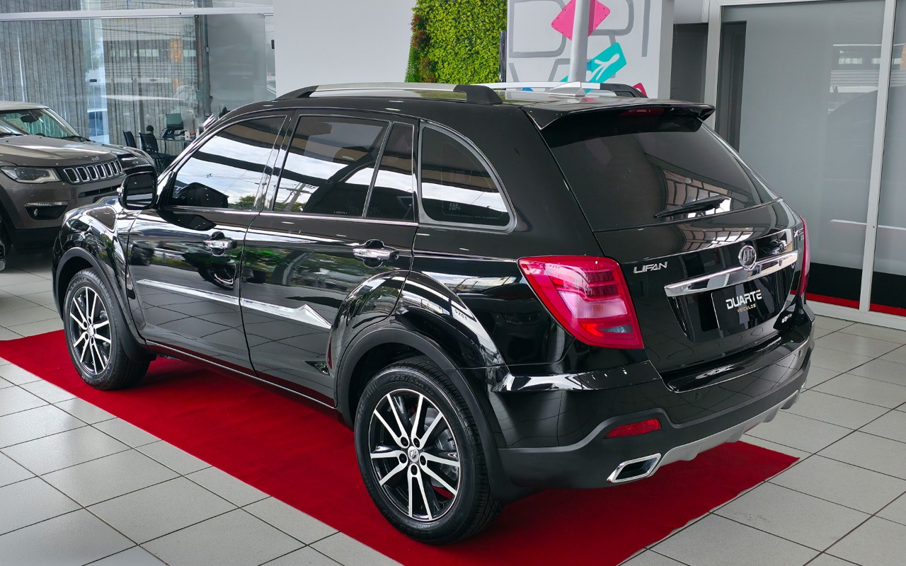 imagem-https://www.socarrao.com.br/sc-vehicle-images-prod/3471934/1787842554447-MDA1LmpwZw.jpg
