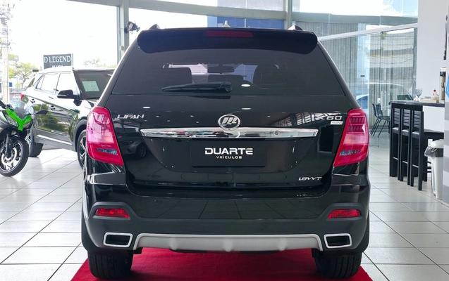 imagem-https://www.socarrao.com.br/sc-vehicle-images-prod/3471934/1787842554507-MDA2LmpwZw.jpg