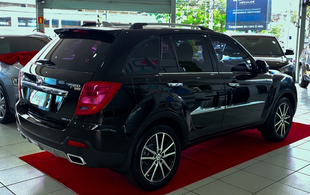 imagem-https://www.socarrao.com.br/sc-vehicle-images-prod/3471934/1787842554775-MDA4LmpwZw.jpg