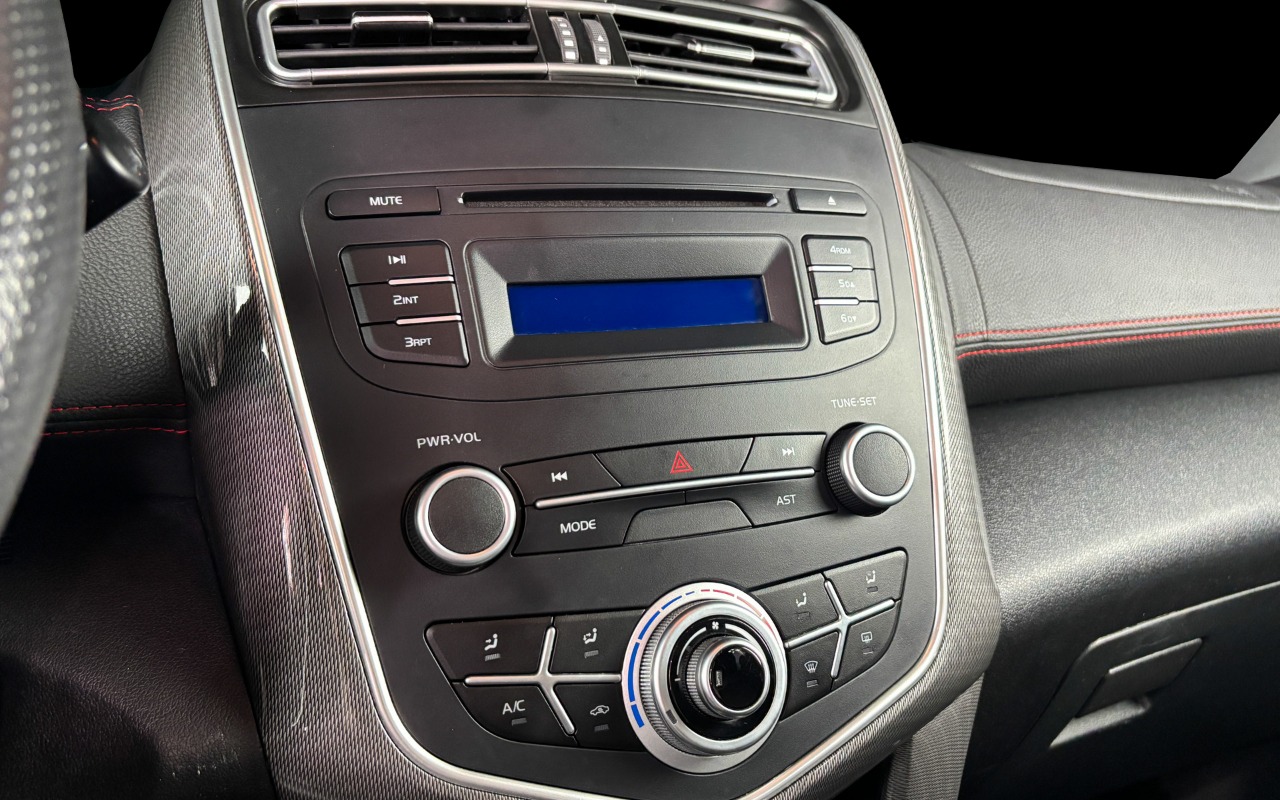 imagem-https://www.socarrao.com.br/sc-vehicle-images-prod/3471934/1787842555189-MDEyLmpwZw.jpg