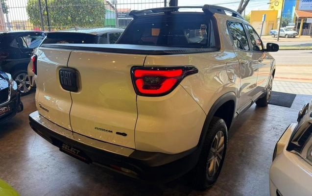 imagem-https://www.socarrao.com.br/sc-vehicle-images-prod/3471941/1789564691367-8422465_13_B_9473de5597.jpeg