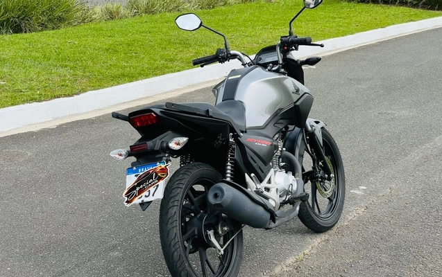 imagem-https://www.socarrao.com.br/sc-vehicle-images-prod/3472079/1787842836600-V2hhdHNBcHAgSW1hZ2UgMjAyNi0wOC0yNiBhdCAxMC41Mi4zMCAoMSkuanBlZw.jpeg
