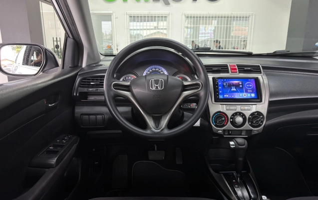 imagem-https://www.socarrao.com.br/sc-vehicle-images-prod/3472176/1787842935498-003_b10ef2448b458a87cd691d7f2f6bf067.jpeg