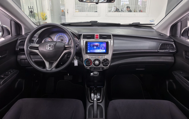 imagem-https://www.socarrao.com.br/sc-vehicle-images-prod/3472176/1787842935500-003_8d1166d14abd445365d30bc7ddcd2576.jpeg