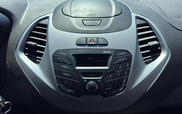 imagem-https://www.socarrao.com.br/sc-vehicle-images-prod/3472357/1787843398374-8417227_0_B_448a40dd9d.jpeg