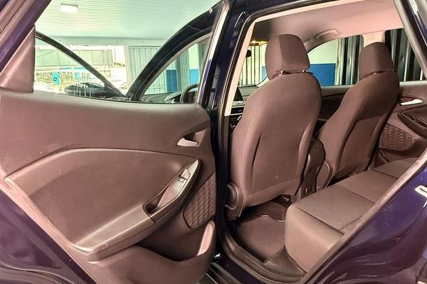 imagem-https://www.socarrao.com.br/sc-vehicle-images-prod/3472360/1790018531566-8415200_15_B_18f1cdcaaa.jpeg