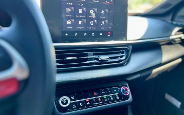 imagem-https://www.socarrao.com.br/sc-vehicle-images-prod/3472384/1787844018720-ZmFjNGY5MjItZDlhMS00ZGNlLTk0N2YtZjEwOTFmMWU2NmIyLmpwZw.jpg
