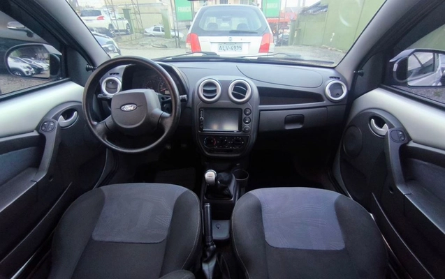 imagem-https://www.socarrao.com.br/sc-vehicle-images-prod/3472387/1788284604212-SU1HXzIwMjYwODI4XzE3NDYyOSAoQ29weSkuanBn.jpg