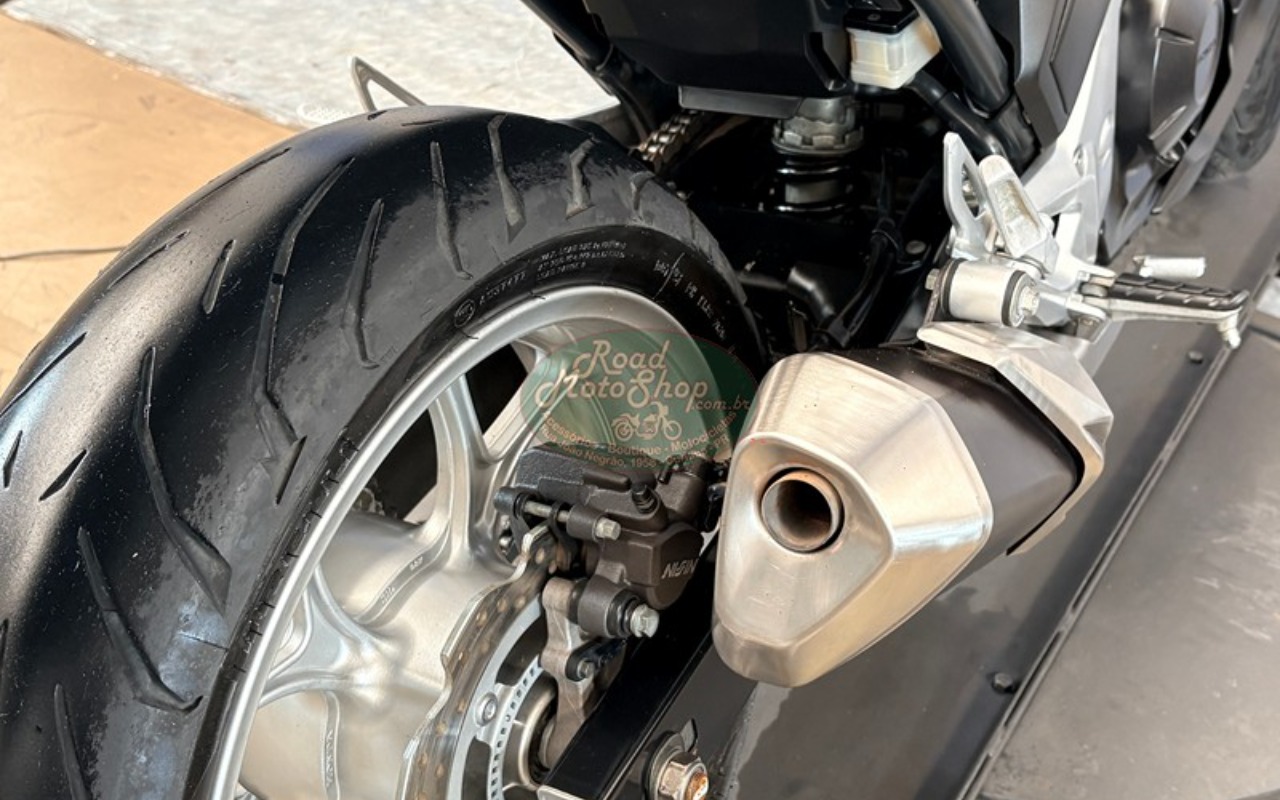 imagem-https://www.socarrao.com.br/sc-vehicle-images-prod/3472602/1787844214112-TkMgNzUwIFZFUkRFXzExLmpwZw.jpg