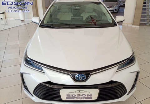 Toyota Corolla 2023 Branco — foto 1 de 3