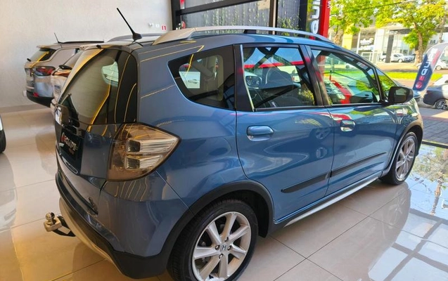 imagem-https://www.socarrao.com.br/sc-vehicle-images-prod/3473148/1787845909583-8249580_6_B_e30a496a9d.jpeg