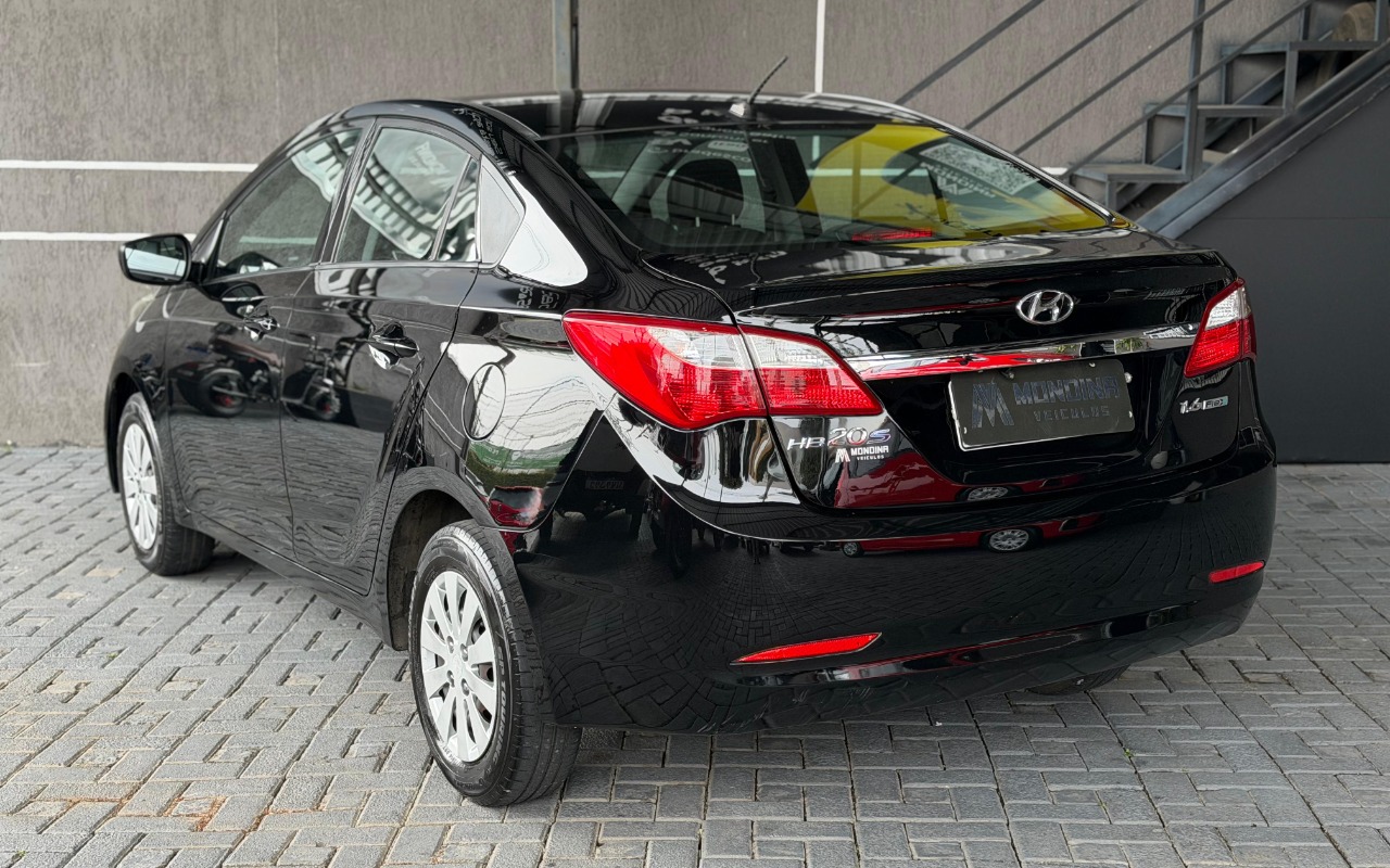 imagem-https://www.socarrao.com.br/sc-vehicle-images-prod/3473715/1787847663586-V2hhdHNBcHAgSW1hZ2UgMjAyNi0wOC0yNiBhdCAxMi4yMS4yNC5qcGVn.jpeg
