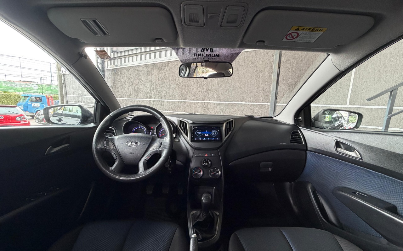 imagem-https://www.socarrao.com.br/sc-vehicle-images-prod/3473715/1787847664091-V2hhdHNBcHAgSW1hZ2UgMjAyNi0wOC0yNiBhdCAxMi4yMS4yMyAoMSkuanBlZw.jpeg