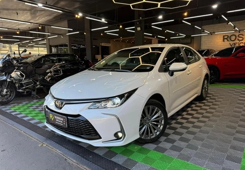 Toyota Corolla 2024 Branco — foto 1 de 3