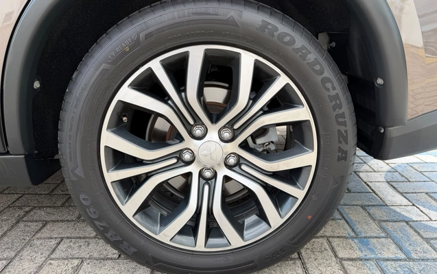 imagem-https://www.socarrao.com.br/sc-vehicle-images-prod/3473880/1787848011824-003_e380df043e9ea1127425786ee94e2f5c.jpeg