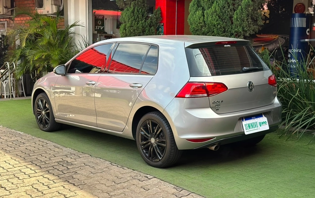 imagem-https://www.socarrao.com.br/sc-vehicle-images-prod/3473941/1787848327880-43ec4d6e-edd6-4e45-8c23-a14a3f0d431e.jpg