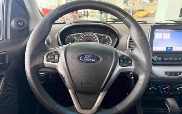 imagem-https://www.socarrao.com.br/sc-vehicle-images-prod/3473947/1789309124230-8414395_9_B_ffe18dd56f.jpeg