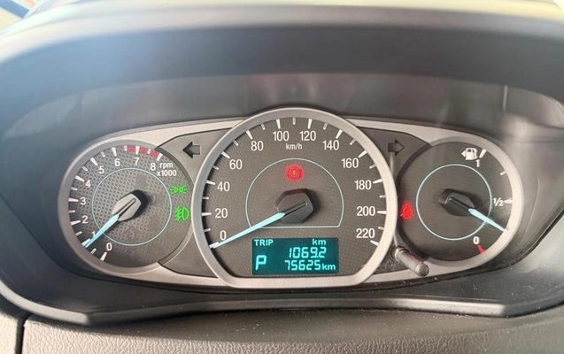imagem-https://www.socarrao.com.br/sc-vehicle-images-prod/3473947/1789309124232-8414395_10_B_d2f918be75.jpeg