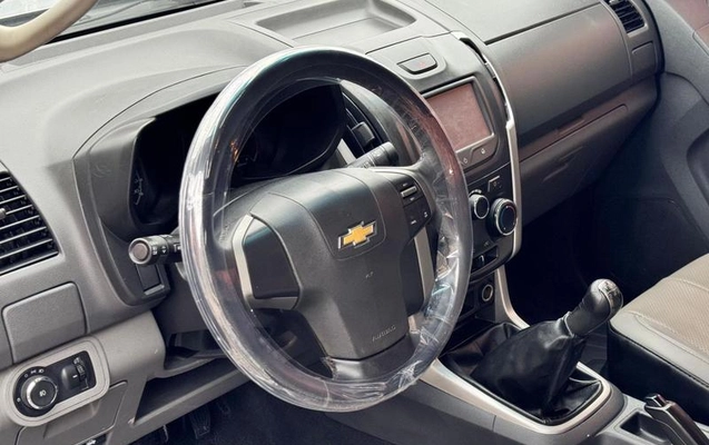 imagem-https://www.socarrao.com.br/sc-vehicle-images-prod/3474696/1788956692807-8395737_13_B_46e83c6bb6.jpeg