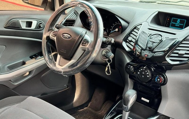 imagem-https://www.socarrao.com.br/sc-vehicle-images-prod/3474711/1789132550185-8418986_0_B_616004ad4f.jpeg
