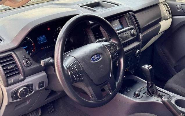 imagem-https://www.socarrao.com.br/sc-vehicle-images-prod/3474769/1789488669036-8422420_13_B_298cee5d0f.jpeg