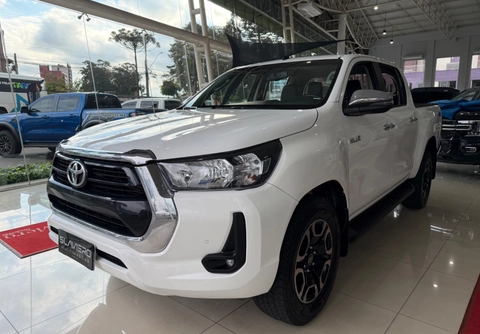 Toyota Hilux 2024 Branco — foto 1 de 3