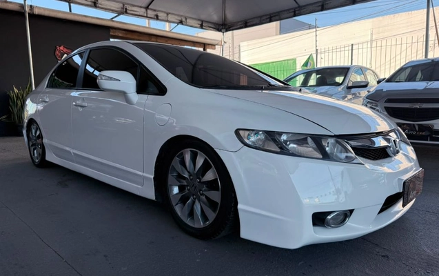 imagem-https://www.socarrao.com.br/sc-vehicle-images-prod/3475151/1787861996979-gb-1a40283.jpg