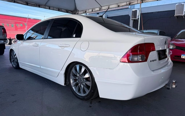 imagem-https://www.socarrao.com.br/sc-vehicle-images-prod/3475151/1787861996981-gb-b4a2787.jpg