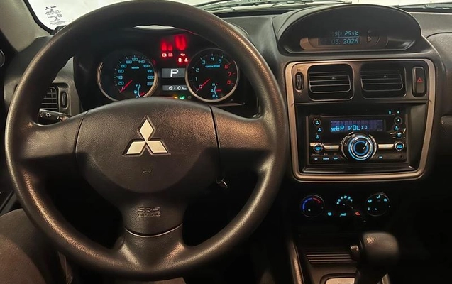 imagem-https://www.socarrao.com.br/sc-vehicle-images-prod/3475160/1790013259059-7877943_7_B_c90f30d2a7.jpeg