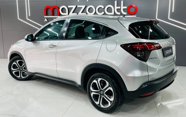 imagem-https://www.socarrao.com.br/sc-vehicle-images-prod/3475162/1787852060444-003_8c8dadc40b3d0cc619751c8a0a3cb66b.jpeg
