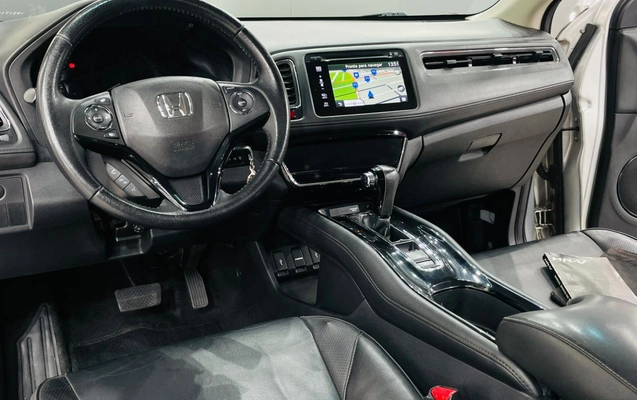 imagem-https://www.socarrao.com.br/sc-vehicle-images-prod/3475162/1787852060450-003_7c8440cf4af0e0c256b8ff55c5280fbd.jpeg
